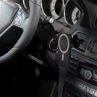 Magnetiline autohoidik juhtmevaba laadijaga Livoo TEA300, 15 W 2